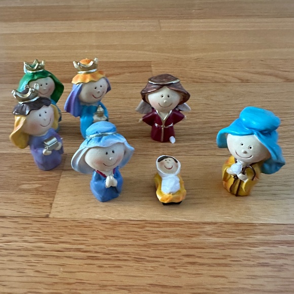 Nativity Set Holiday Time 7-Piece Child Like Figures - Picture 2 of 10